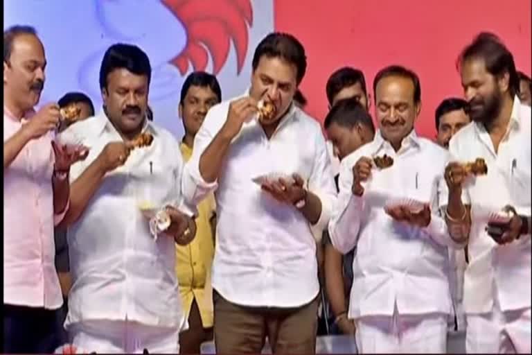 Telangana ministers eat chicken on public stage