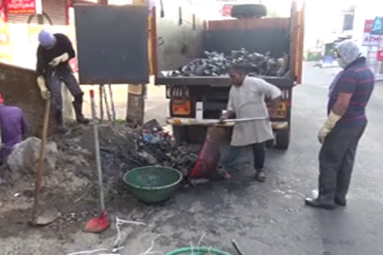 കട്ടപ്പന നഗരസഭ  കക്കൂസ് മാലിന്യം  നിരീക്ഷണ ക്യാമറ  ഇടുക്കി  ഹെൽത്ത് ഇൻസ്പെക്ടർ  kattappana  waste