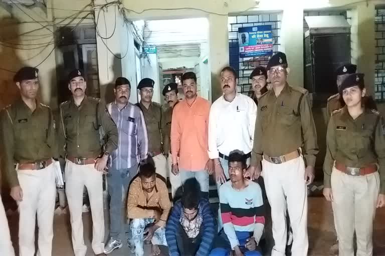 Police arrested the main accused who strangled a minor