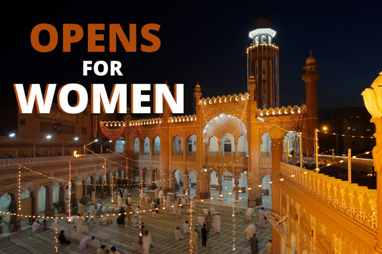 Peshawar mosque opens doors for women after 25 years