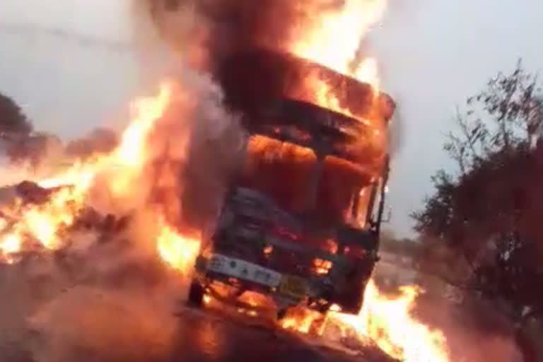 truck carring match box caught fire in ahamadnagar