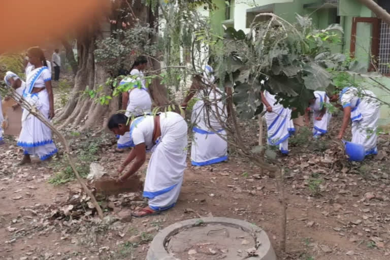 asha workers in swachh bharath