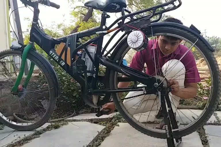 9th class student invented battery bicycle