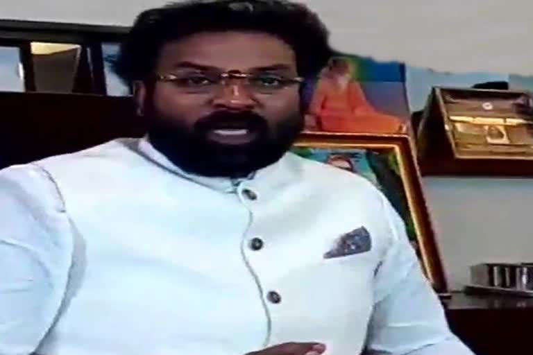 Karnataka Health Minister B Sriramulu