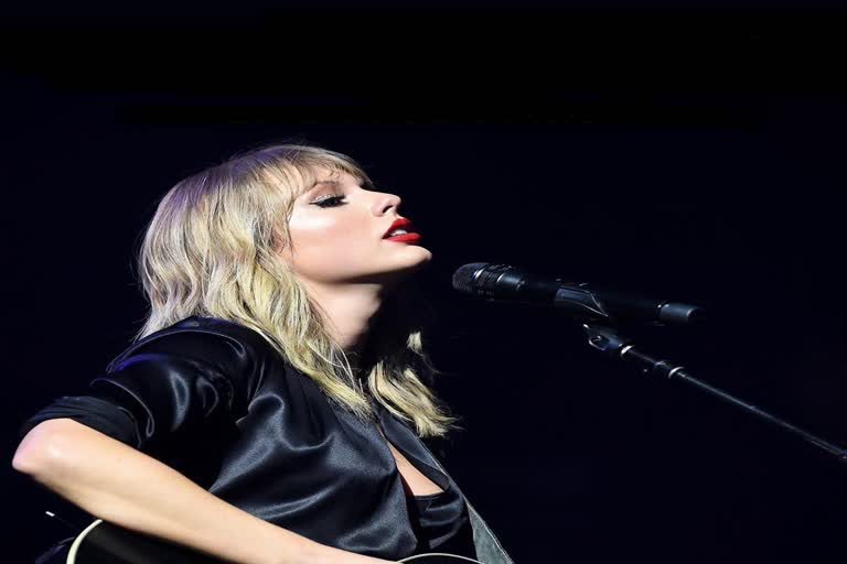 Taylor Swift named world's best-selling artist