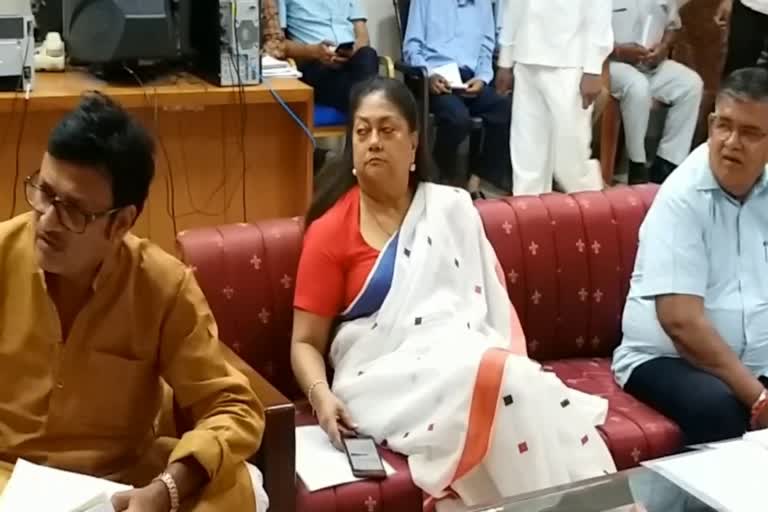 Vasundhara Raje, BJP Legislature Party meeting, वसुंधरा राजे, भाजपा विधायक दल बैठक