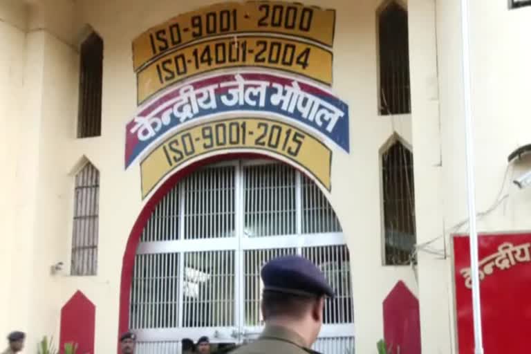 Prisoners not safe in Bhopal central jail