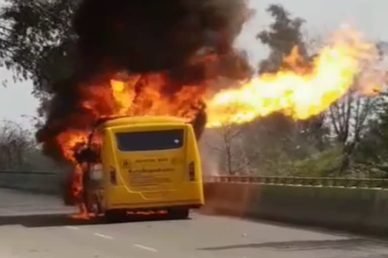 school bus burnt in faridabad