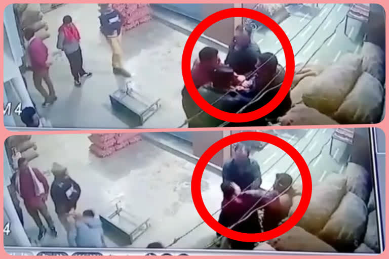 Video of live fighting surfaced in Modinagar Sabzi Mandi of Ghaziabad