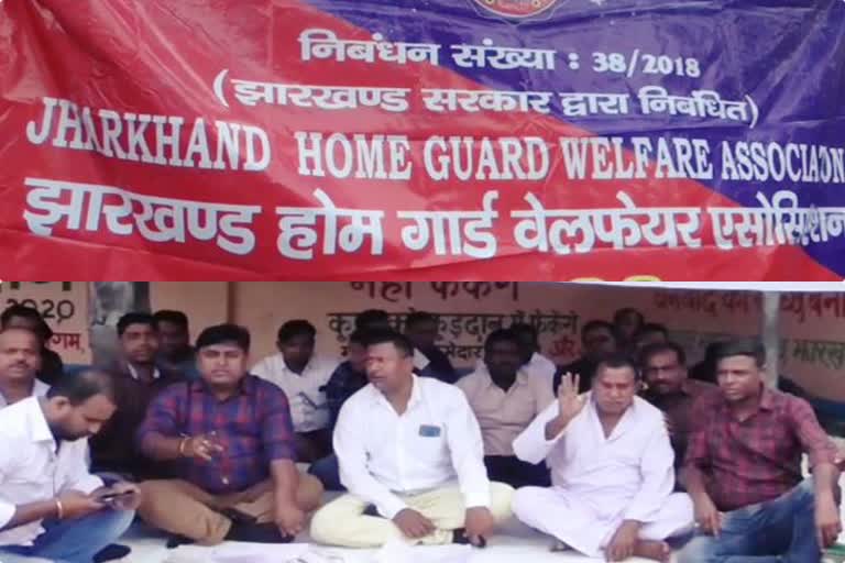 Home Guard soldiers protest in Dhanbad