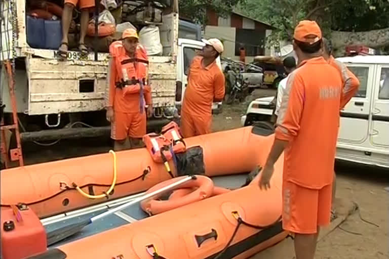 National Disaster Response Force from five National Disaster Response Force NDRF ദുരന്ത നിവാരണ അതോറിറ്റി എന്‍ഡിആര്‍എഫ് പി.ബി നൂഹ്