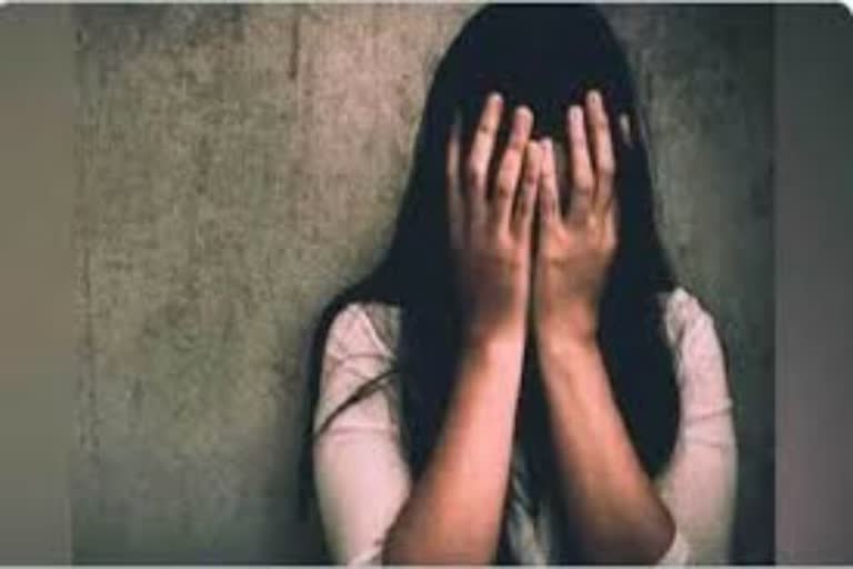 molestation accussed arrested in bilaspur