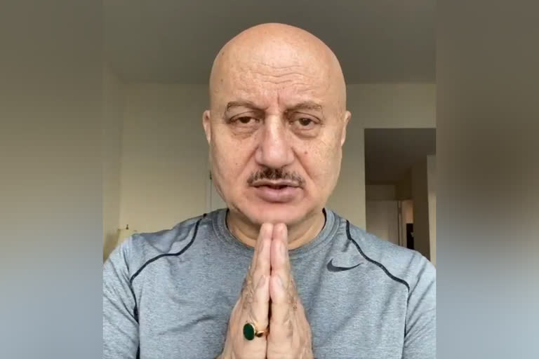 Anupam Kher suggests to greet with namastey