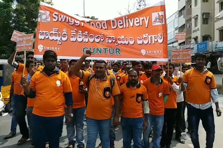 swiggy food delivery boys agitation