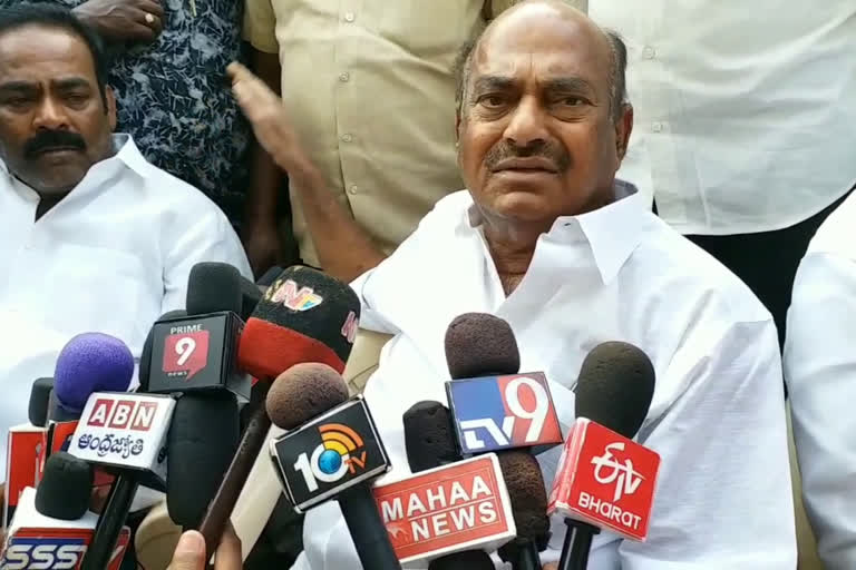 మాజీ ఎంపీ జేసీ దివాకర్ రెడ్డి