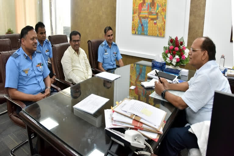 air force officers to met cs somesh kumar in hyderabad brk bhavan