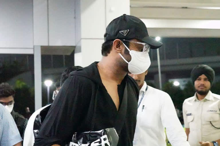 Prabhas spotted wearing mask