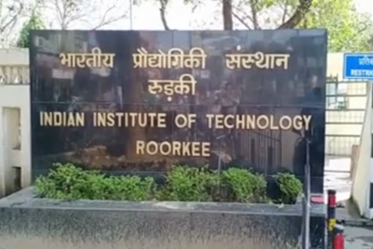 iit-student-accused-of-blackmailing