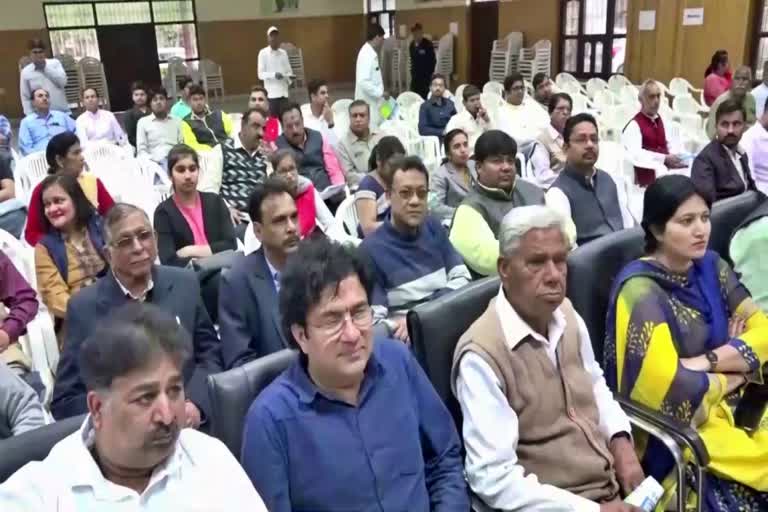 Rohtak district administration holds meeting with doctors regarding Corona