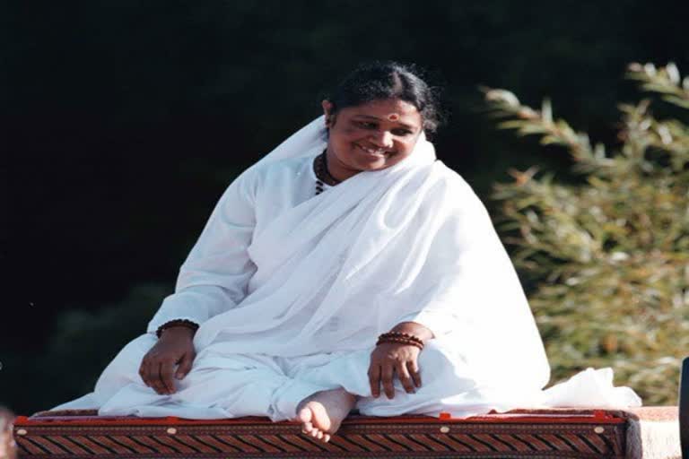 Mata Amritanandamayi  corona virus  കൊറോണ വൈറസ്  മാതാ അമൃതാനന്ദമയി മഠം  അമൃതപുരി  സന്ദര്‍ശകര്‍ക്ക് പ്രവേശനാനുമതി നിര്‍ത്തിവെച്ചു