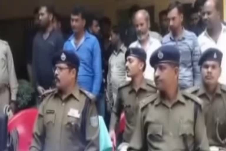 19 accused of blackmail and kidnapping arrested in Balrampur