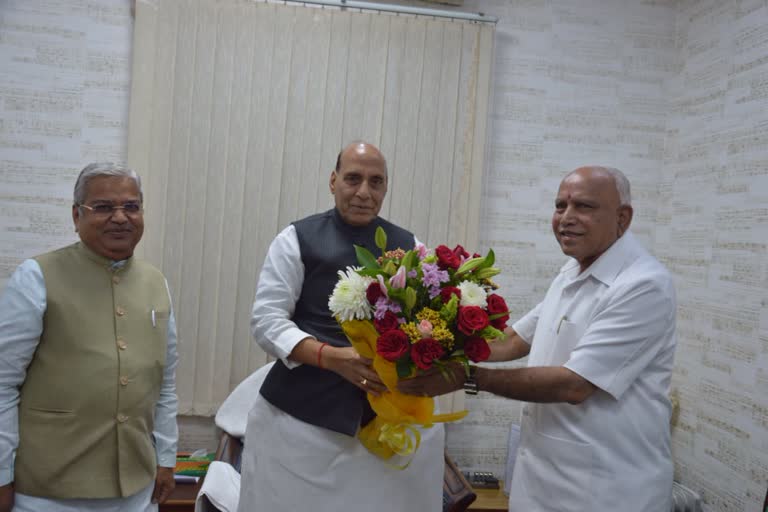 yeddyurappa-meets-rajnath-singh-at-delhi