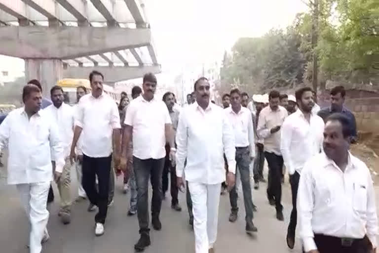 ప్లైఓవర్ పనులకు అడ్డంకులు లేకుండా చూడాలి : మేయర్