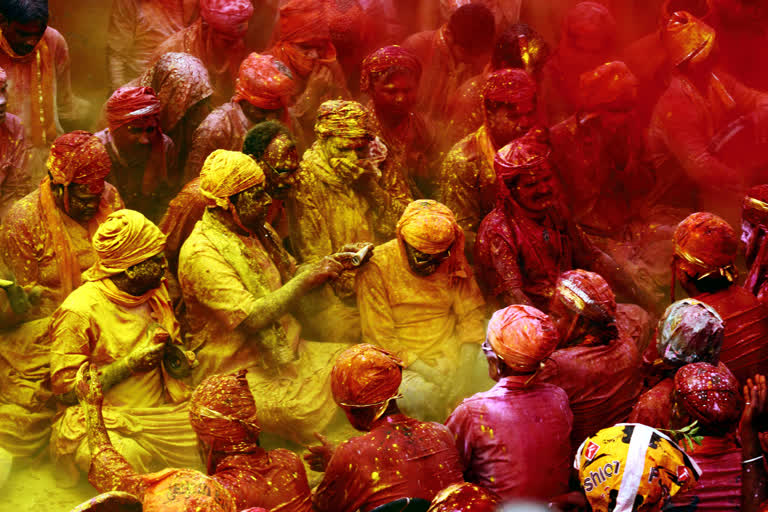 unique forms of holi celebration in holi