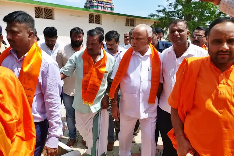 CM Yedyurappa visits Rambhapuri math