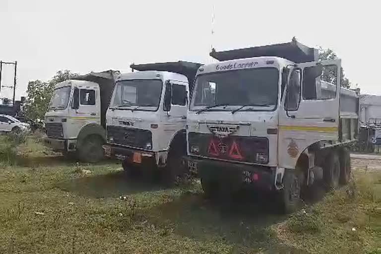 Administration seized 58 illegal Vehicle in janjgir champa