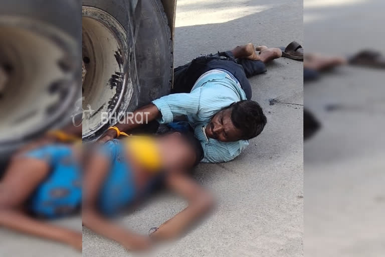 Girl died in road accident, Girl died in road accident at Gadag, Girl died in road accident news, ರಸ್ತೆ ಅಪಘಾತದಲ್ಲಿ ಬಾಲಕಿ ಸಾವು, ಗದಗದಲ್ಲಿ ರಸ್ತೆ ಅಪಘಾತದಲ್ಲಿ ಬಾಲಕಿ ಸಾವು, ರಸ್ತೆ ಅಪಘಾತದಲ್ಲಿ ಬಾಲಕಿ ಸಾವು ಸುದ್ದಿ,