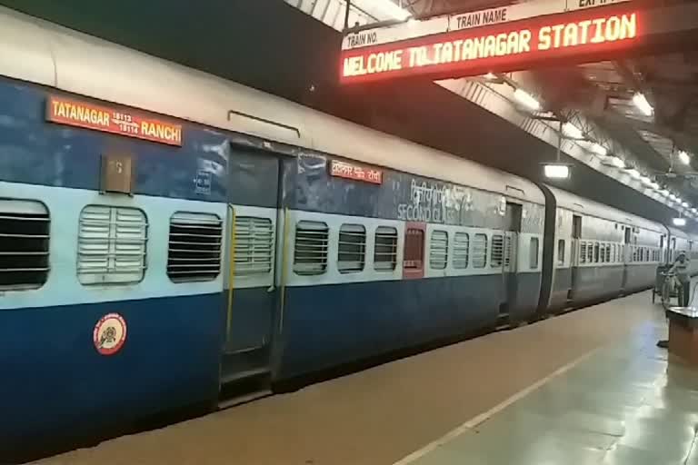 Tata-Ranchi Intercity Express in jamshedpur