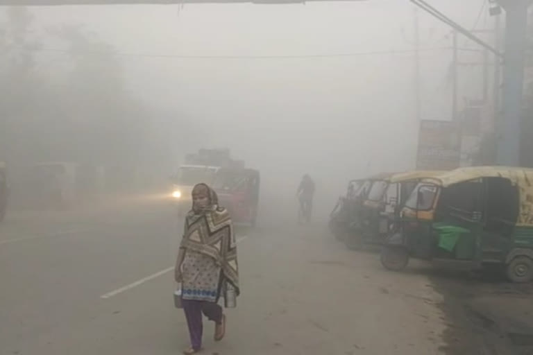 fog covers areas in Ghaziabad