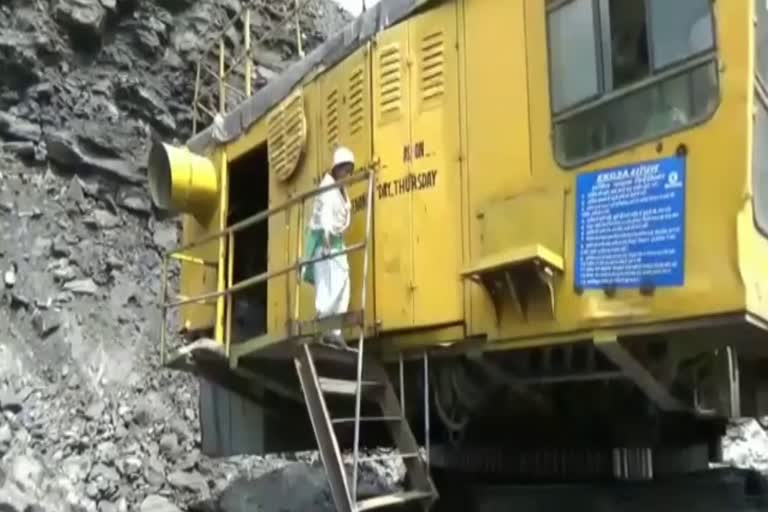 Women in Ramgarh playing an important role in coal production