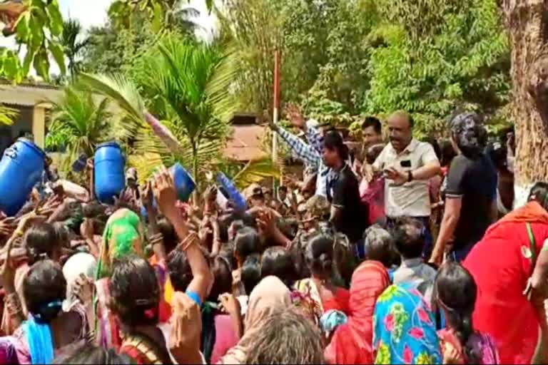 Insult of tribal women on Women's Day in dantewada