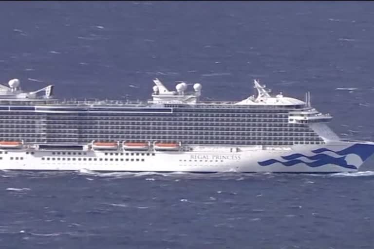 US virus cases pass 500 as California readies for cruise ship arrival