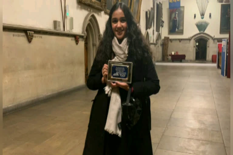 Udaipur Gauravi received Audrey Scott Award