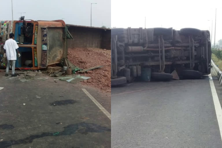 The driver of the lorry rolled over and injured