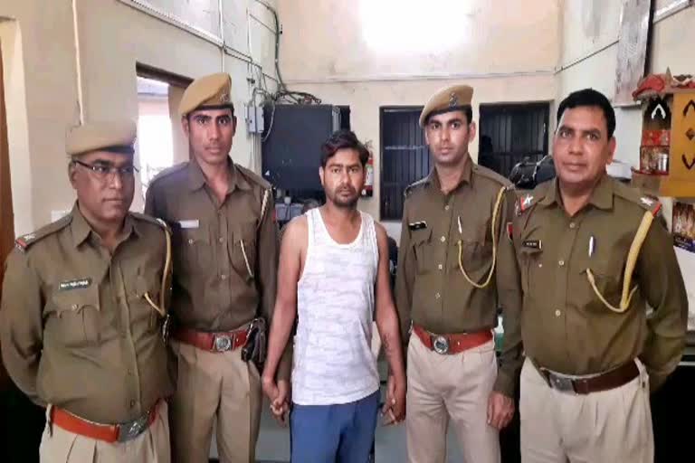 accused husband arrested in kota, Husband arrested for knife attack in kota, पत्नी को चाकू मारने वाला आरोपी, कोटा में आरोपी पति गिरफ्तार