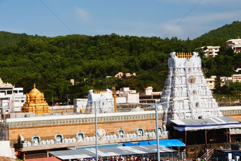 corono-alert-do-not-come-to-tirupati-with-fever