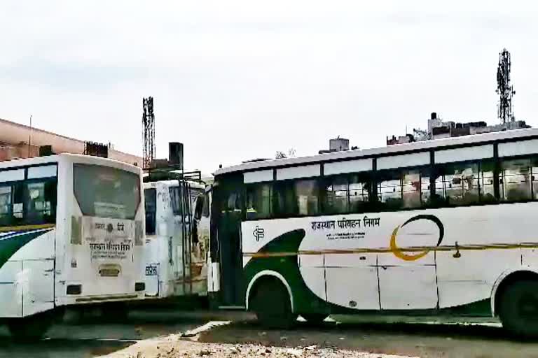 परिवहन विभाग की लापरवाही, Complaint about buses without permit