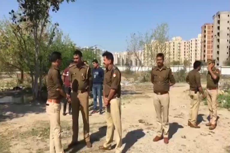 Two accused arrested in police encounter at noida