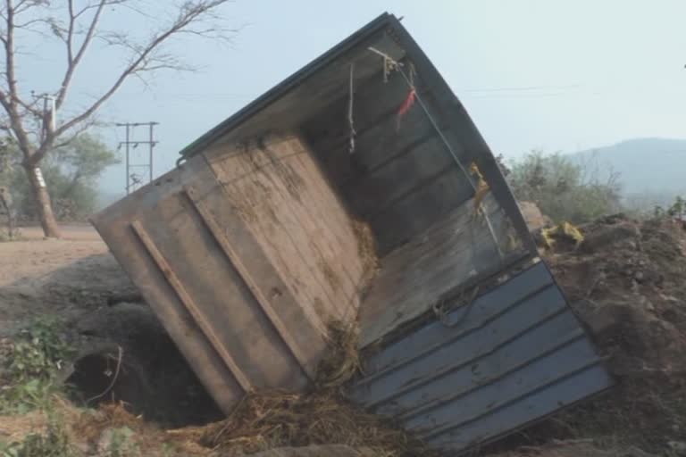 van overturned on the road, 7 cow dead