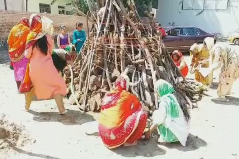 women celebrated holika dahan festival in rewari