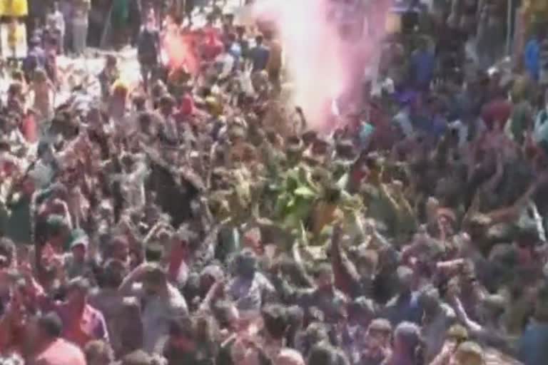 holi festival at gandhi chowk hamirpur