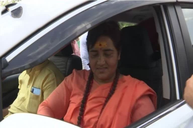 achche-din-aa-gaye-pragya-thakur-on-scindias-likelihood-of-joining-bjp