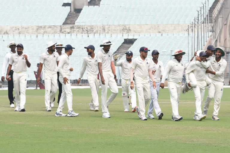 Pujara, Vasavada wear down Bengal with marathon stand on day two