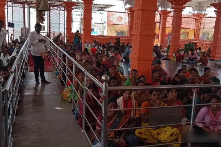 full of devotess in kalabhairava swamy temple