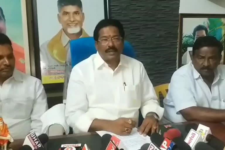 vinukonda mla jv. Anjaneyulu commenting on ysrcp at guntur