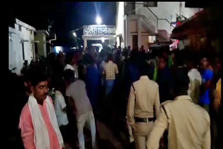 alcholic youths beat villager in janjgir-champa